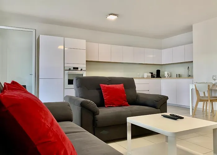 #av The Ladybug Terrace Equipe Lägenhet *